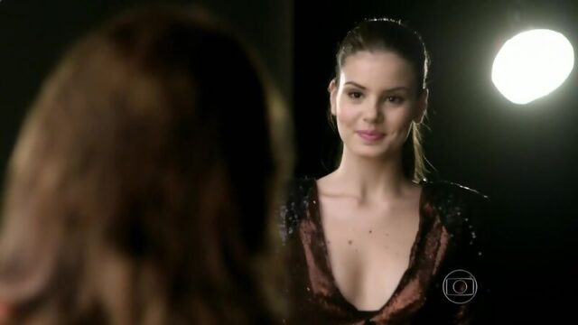 Camila Queiroz Nude - Verdades Secretas (2015) Ep 2 (s01e02) Watch Online