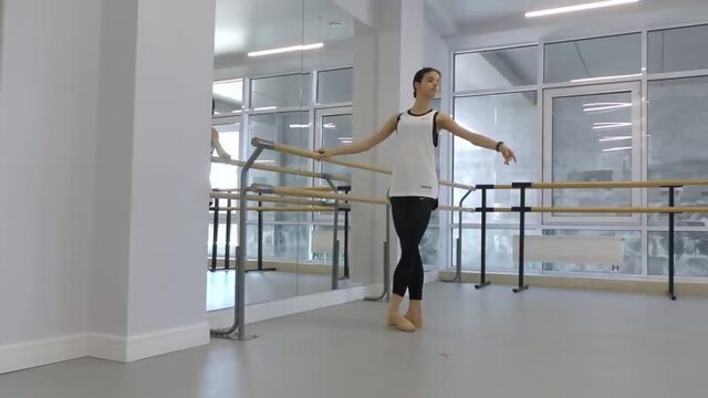 Maria Khoreva - ballet class (barre)