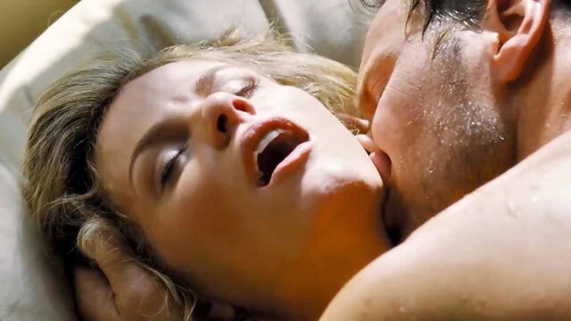 Brooklyn Decker Sex Scene from Stretch On ScandalPlanetCom